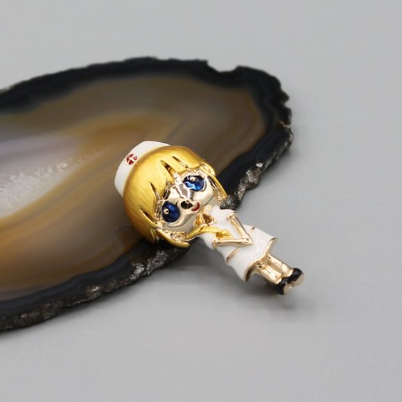 Nurse pin brooch life saver medic cute jewelry - Picture 2 of 11